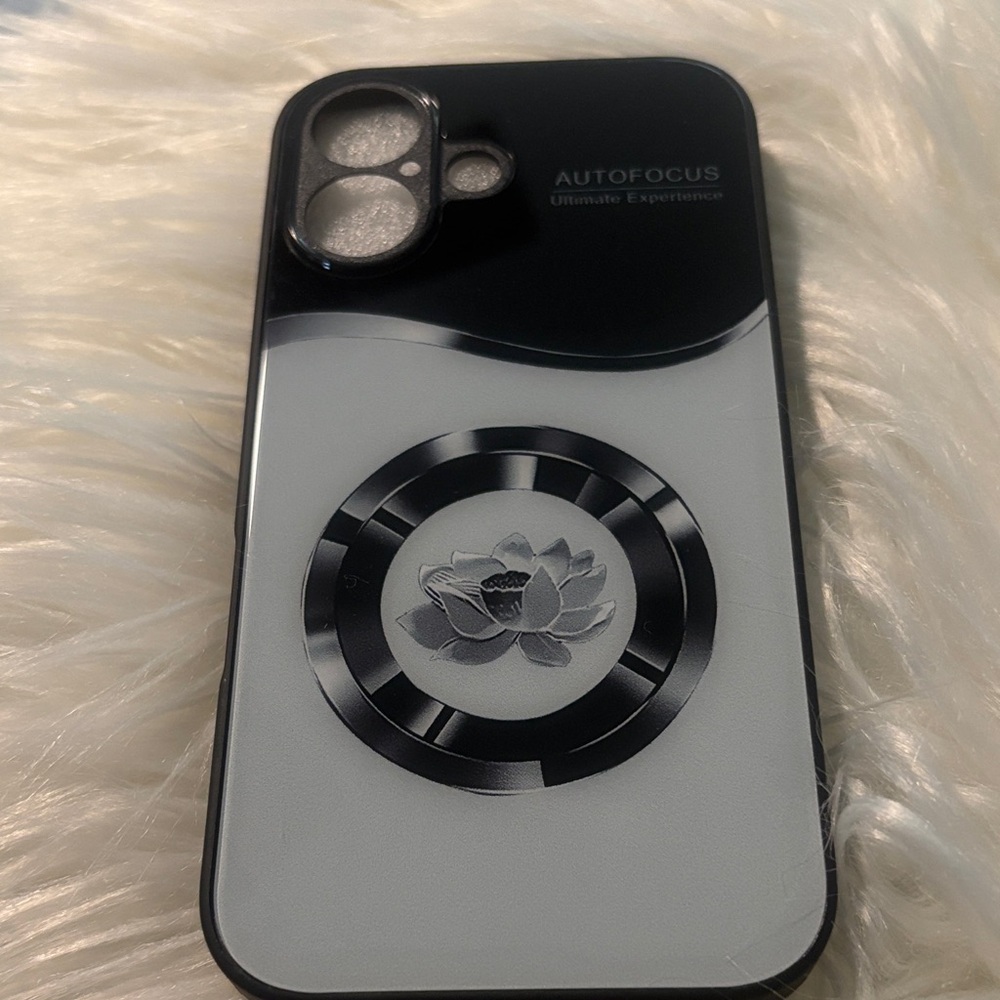 Black and Gray Autofocus Phone Case